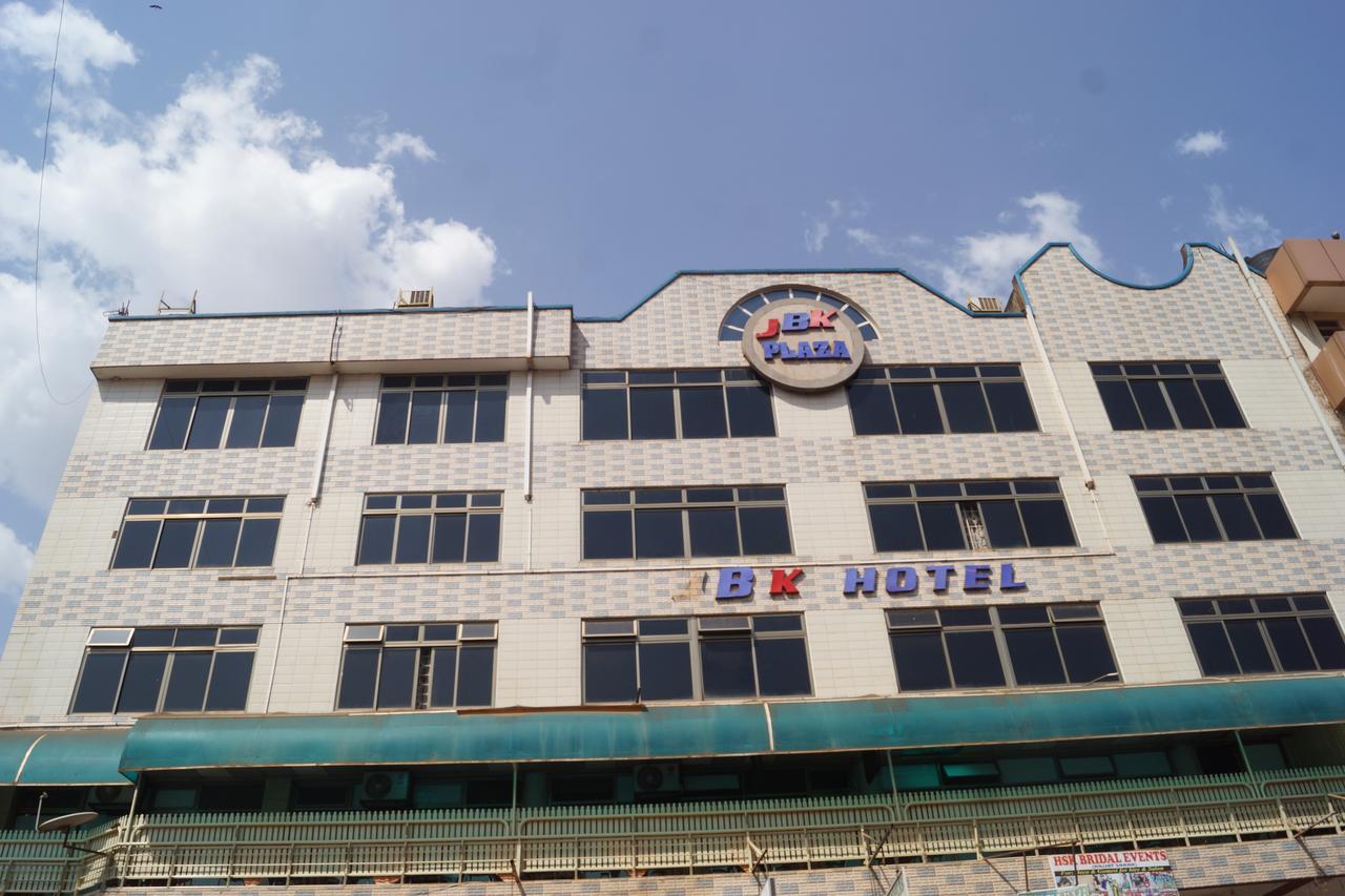 Jbk Hotel Kampala Bagian luar foto